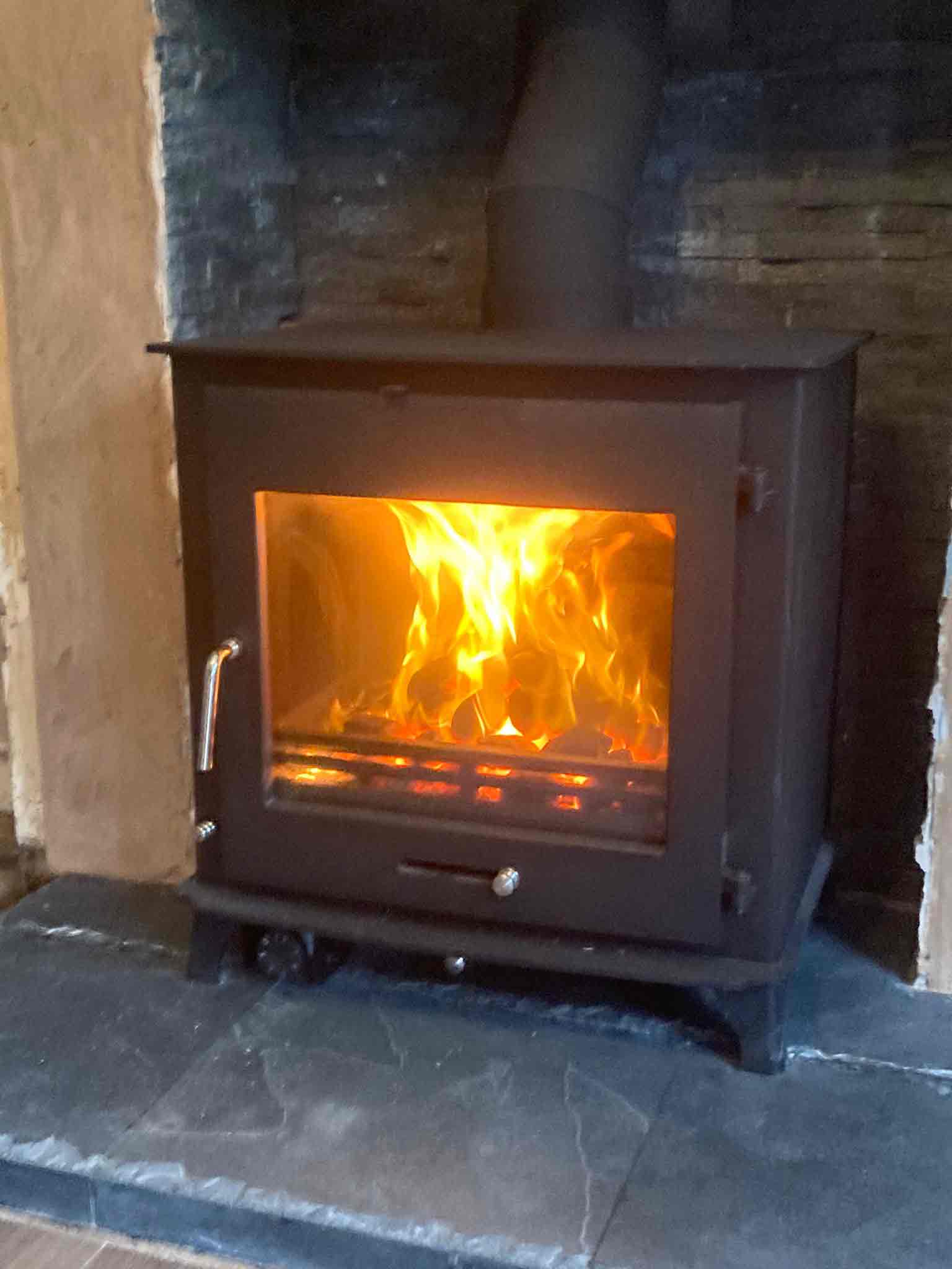 Contemporary log burner
