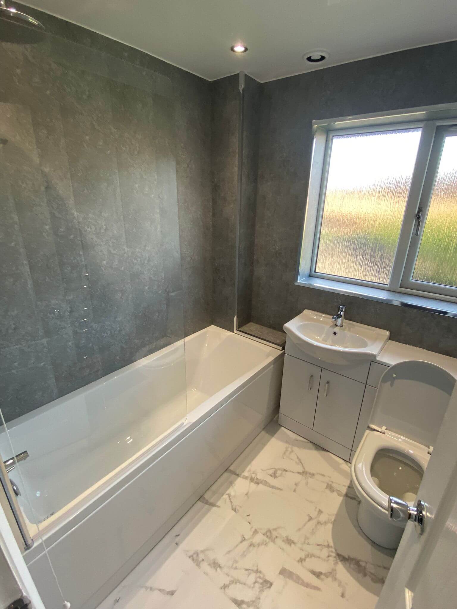 Vanity unit and basin install